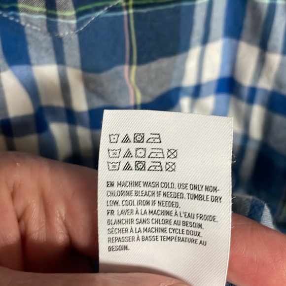 American Eagle Outfitters Navy and White Plaid Short Sleeve Lightweight Shirt - Picture 7 of 8